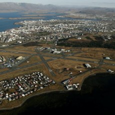 Bjarstjrn Akureyrar vill vtka samstu um flugvallarmli